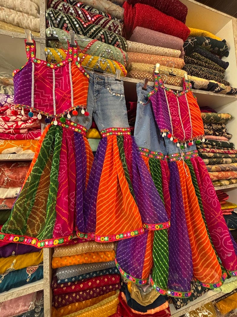 SS FASHION BOUTIQUE & RENTAL STORE photo 2