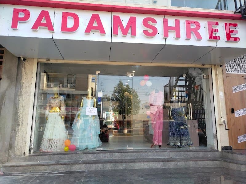 PADAMSHREE Fashion photo 3