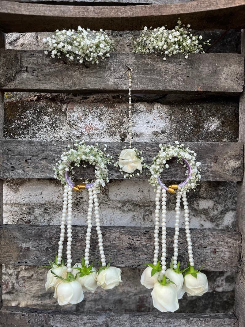 House of Threads - Flower Jewellery Udaipur